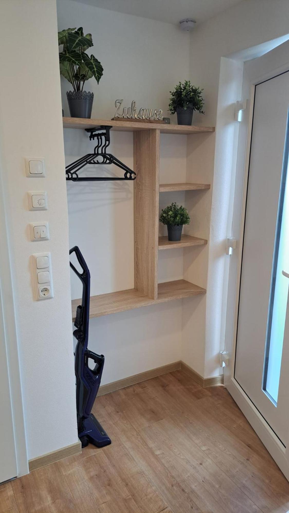 Appartment-Ferienwohnung Mit Kueche, Bad, Kostenlos Wlan, Modern Eingerichtet 로딩 외부 사진